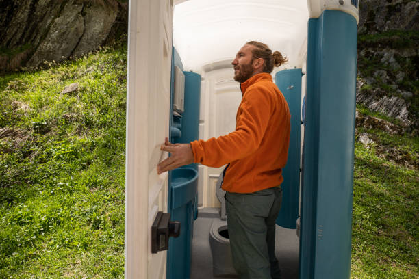 Portable bathroom rental in Newport, WA