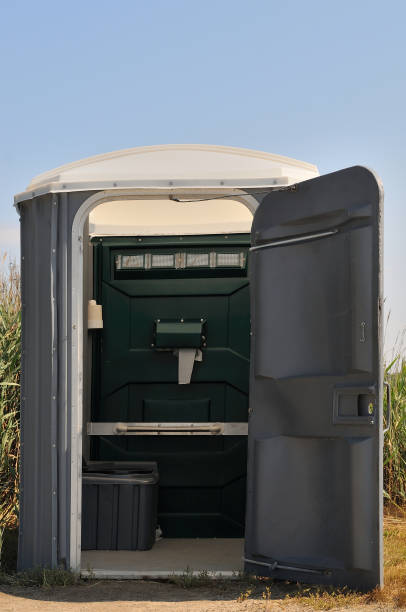 Best Portable restroom trailer rental  in Newport, WA